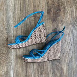 Marc Fisher MFZEKI Blue Strappy Woven Wedge Sandals Size 7M NWOB
